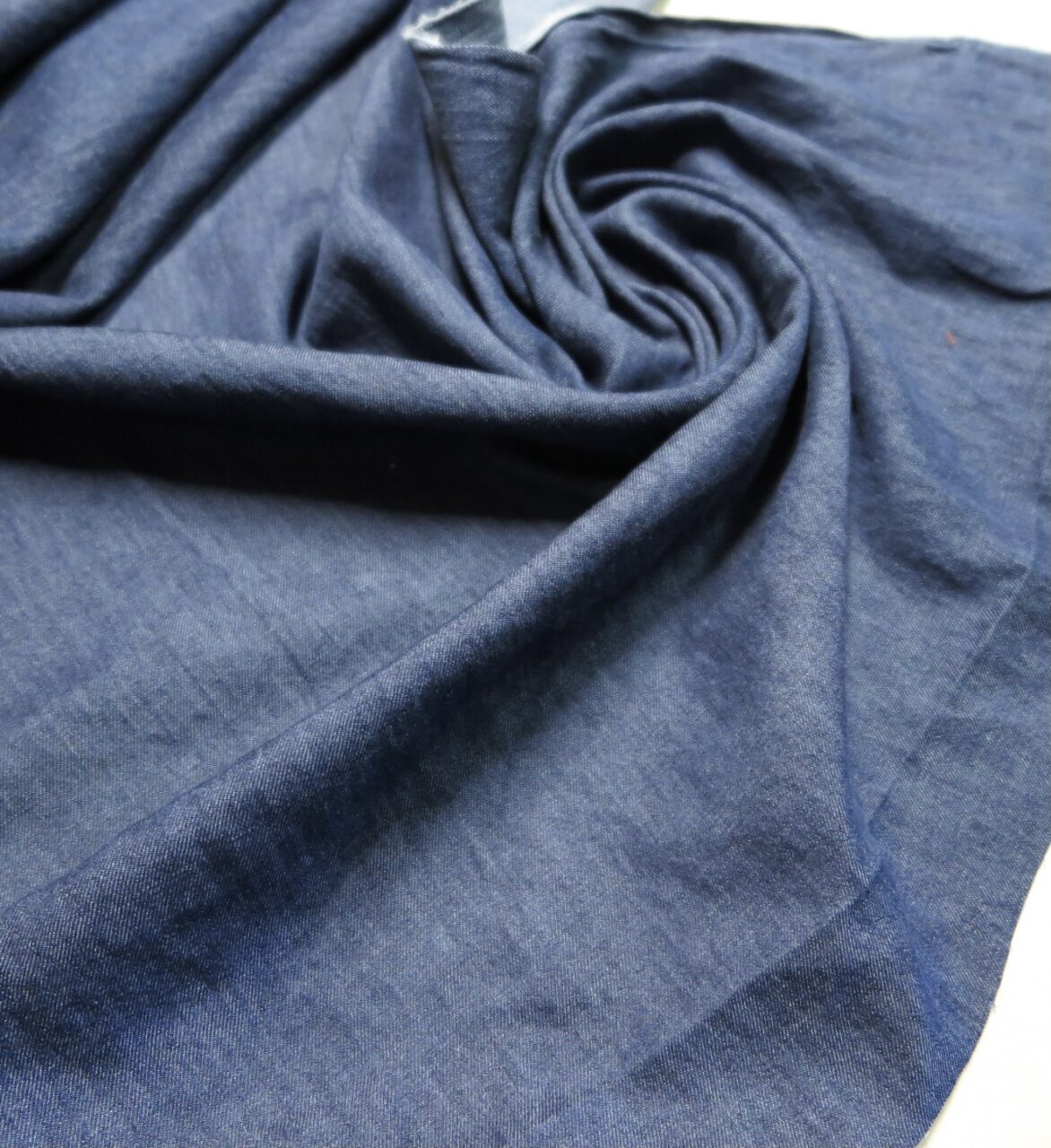 Midnight Navy Cotton Japanese 2 Color Selvedge Denim Fabric – Fabric Depot